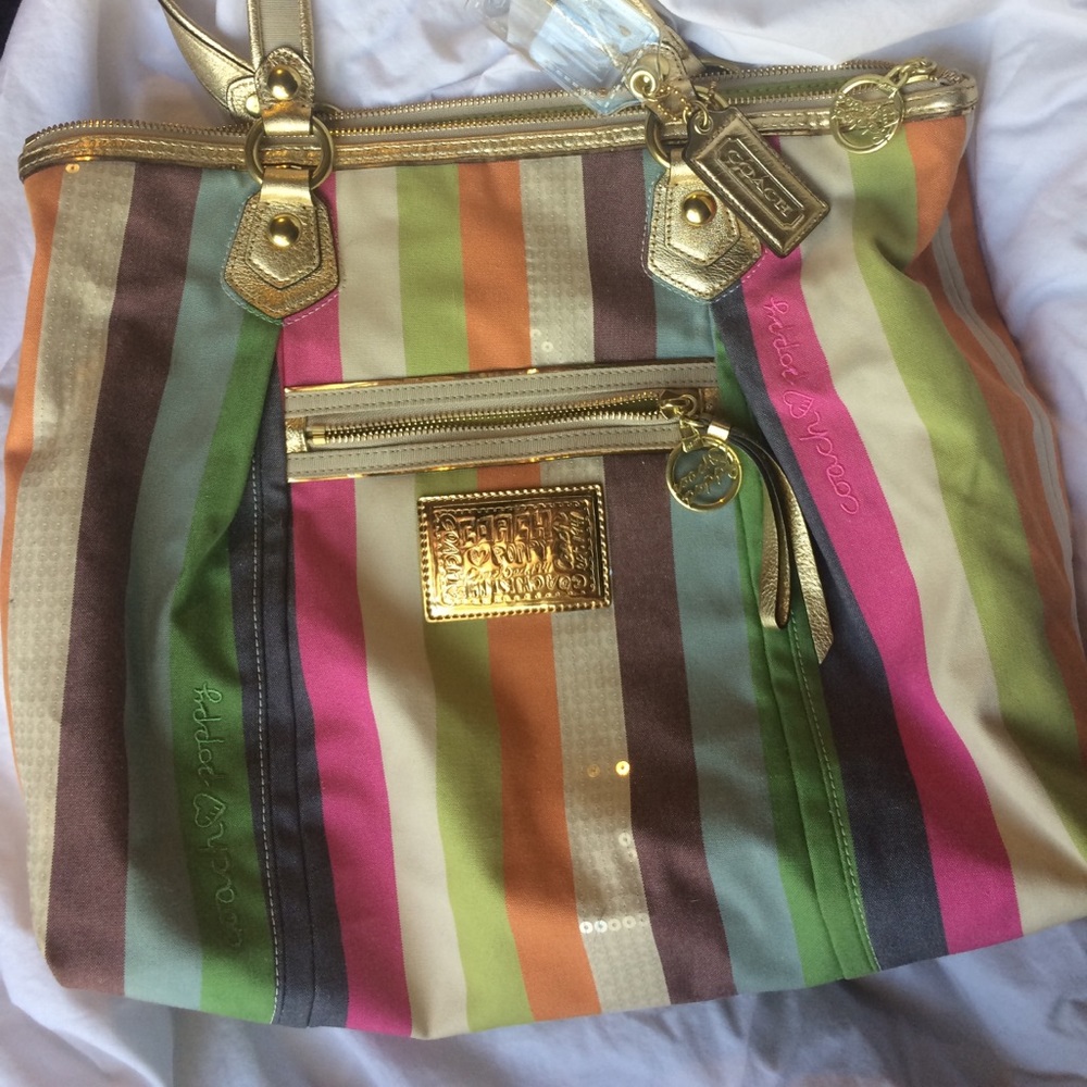 COACH HEARTS POPPY BAG